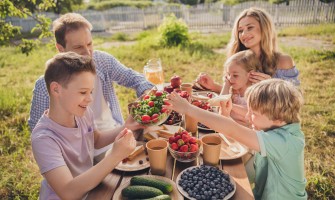 At the Table with Mother Nature: An Immersion in Authentic Flavors