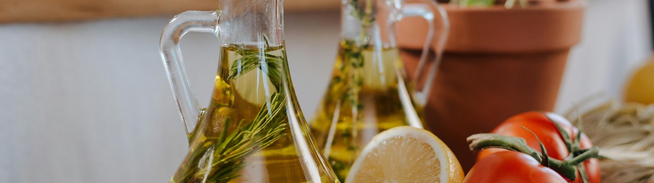 Extra Virgin Olive Oil: Benefits and Uses in the Kitchen