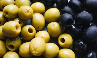 The Sicilian Black Olive: History, Benefits and Uses in the Kitchen