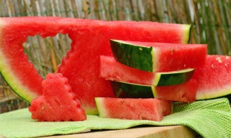 Anguria: proprietà del frutto dell estate | Agricook