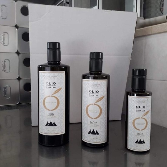 Olio evo 100% coratina in bottiglia da 1 lt Olio evo 100% coratina in bottiglia da 1 lt