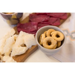 Taralli con olio evo, confezione da 300 gr - peperoncino